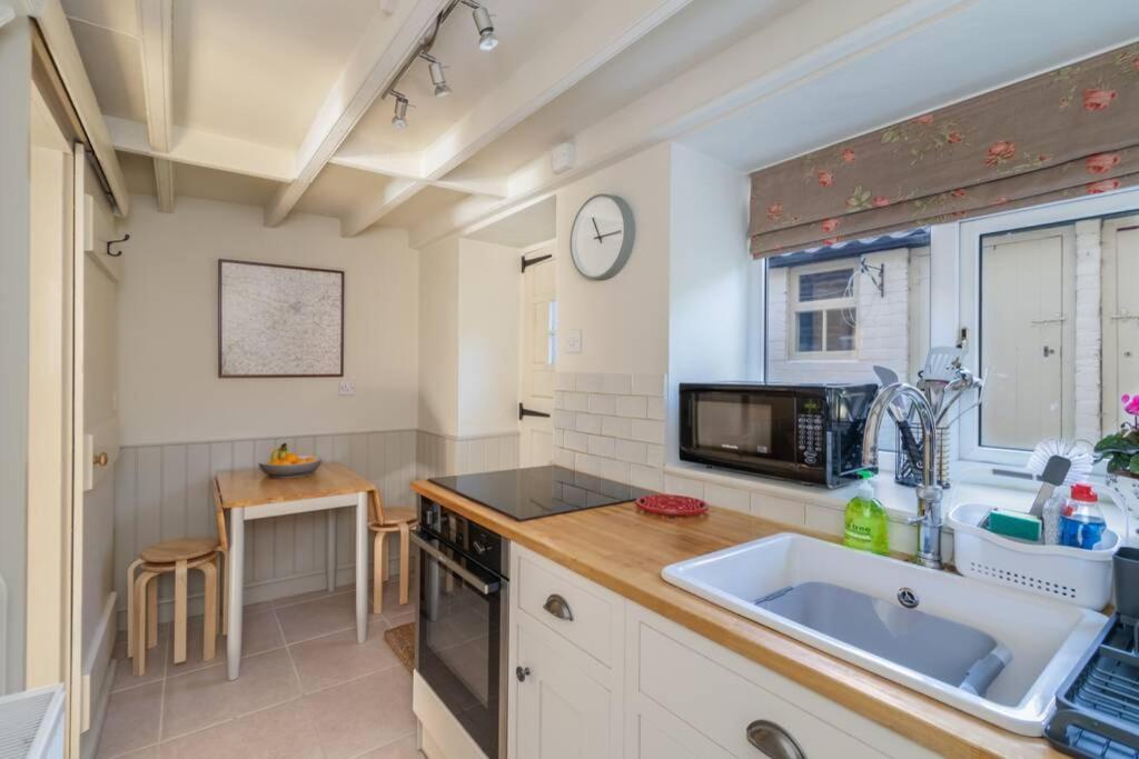 Dene Cottage, Welburn Buitenkant foto